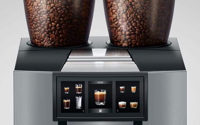 GIGA W10 with 35 customisable hot and Cold Brew specialities