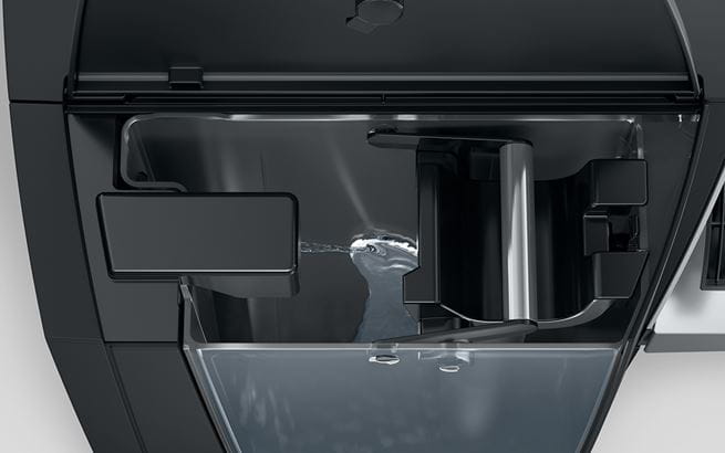 JURA X10c flexibility with permanent water connection